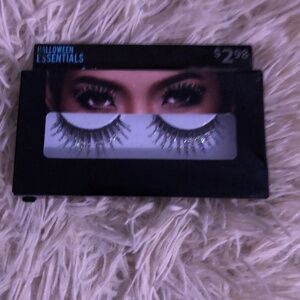 Glittery eyelashes